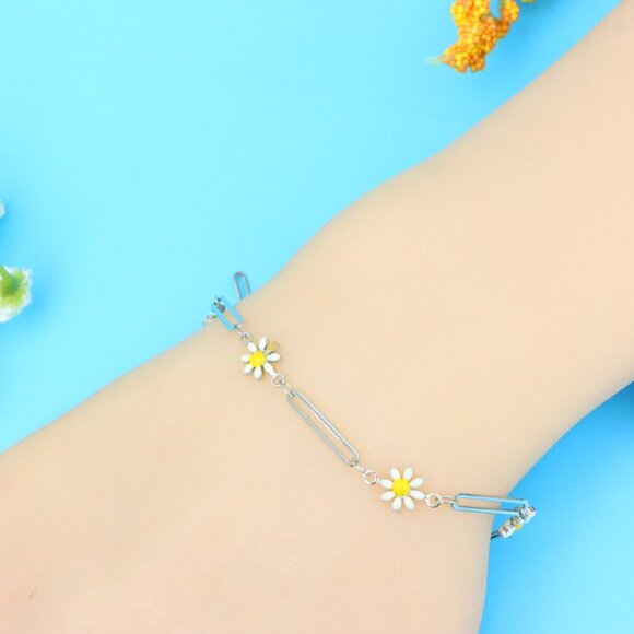 Chic & Stylish Bracelet – A Thoughtful Gift for Women and Girls, DYC1062 - Picture 9 of 9